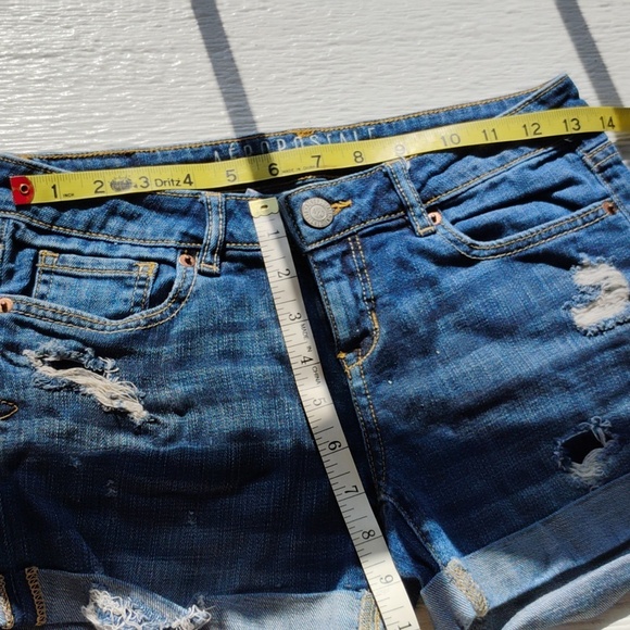 Aeropostale Women's Shorts size 0 Midi medium wash distressed Q-1 - Picture 8 of 8